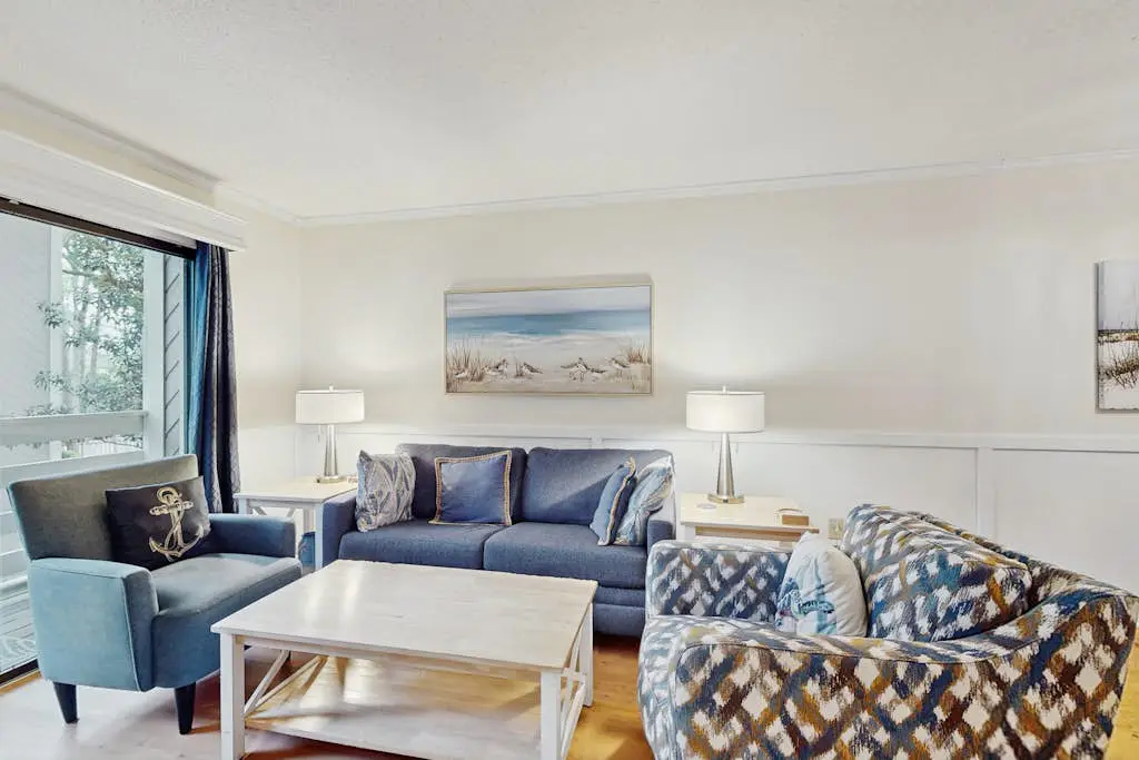 Seas the Day - all-suite getaway with pools, tennis, steps to beach