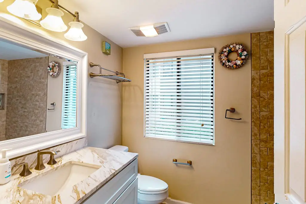 Beachwalk at Shipyard | Pool, Golf & Tennis Center | Stroll 5 Minutes to Sand