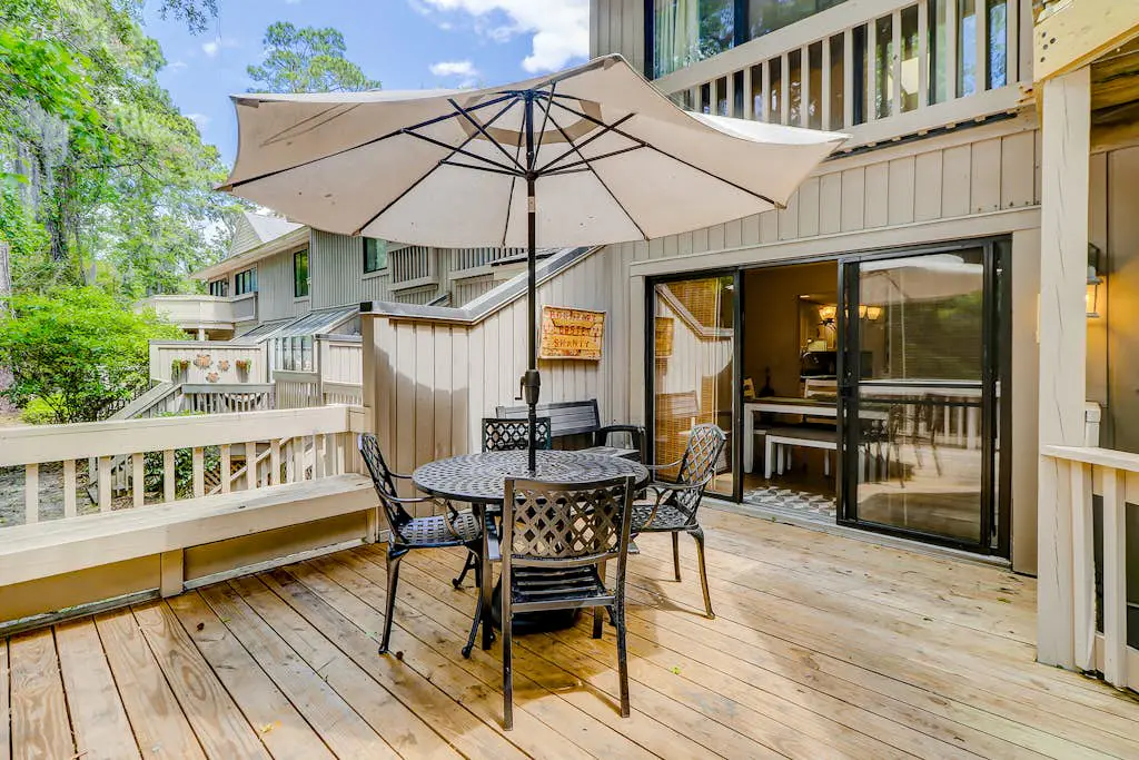 Beachwalk at Shipyard | Pool, Golf & Tennis Center | Stroll 5 Minutes to Sand