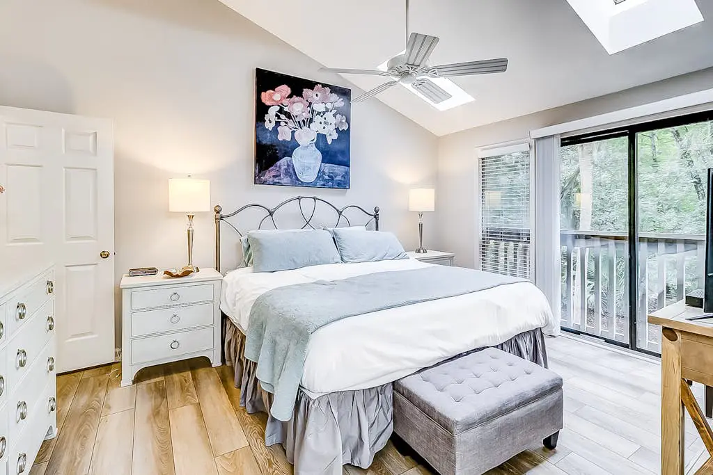 Dog-Friendly Villa w/ Walkable Beach Access, AC, Deck, WiFi & Shared Pool