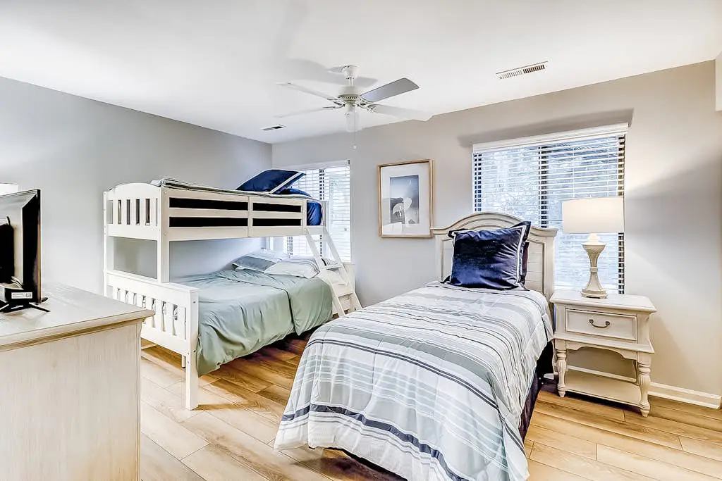 Dog-Friendly Villa w/ Walkable Beach Access, AC, Deck, WiFi & Shared Pool