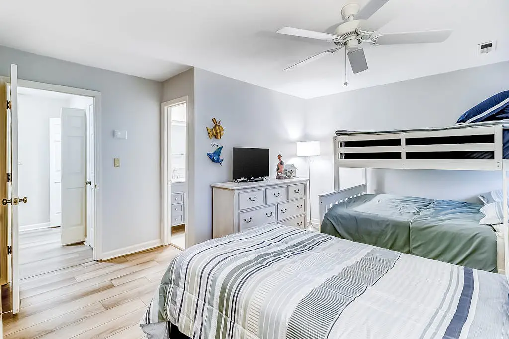 Dog-Friendly Villa w/ Walkable Beach Access, AC, Deck, WiFi & Shared Pool