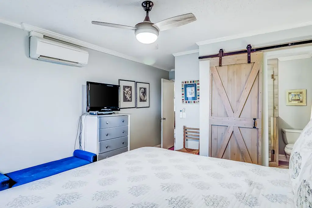 Ideal Island Gem W/ Shared Pool, Beach Access, Free WiFi, Private Balcony & More