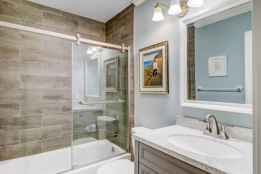 Ideal Island Gem W/ Shared Pool, Beach Access, Free WiFi, Private Balcony & More