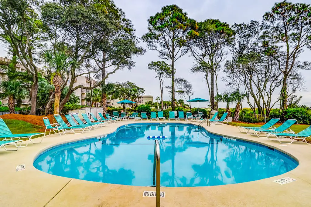 Ideal Island Gem W/ Shared Pool, Beach Access, Free WiFi, Private Balcony & More