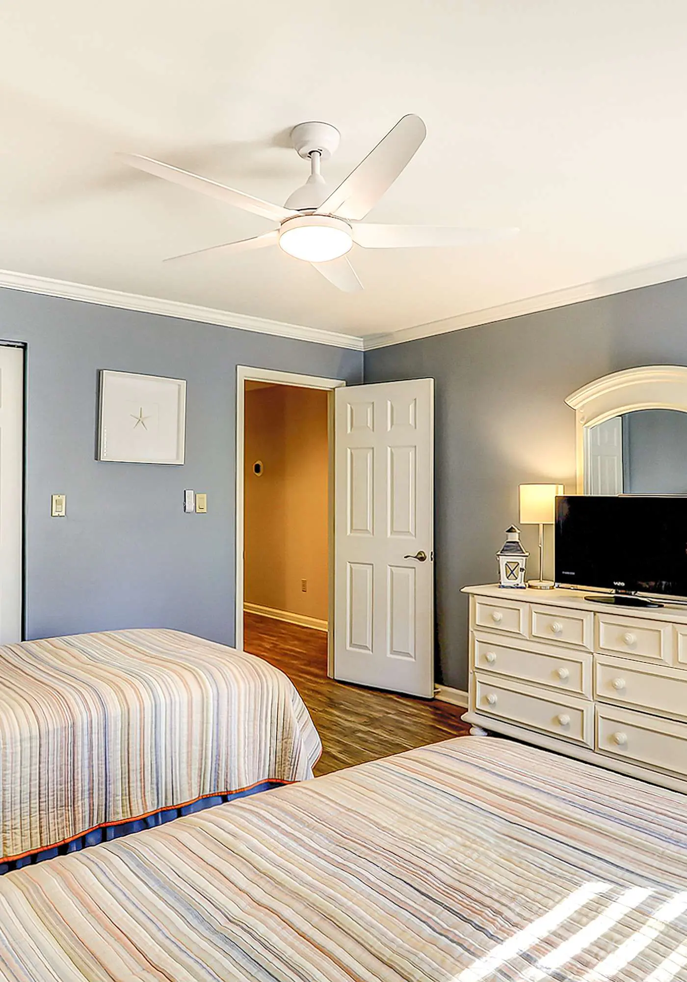 Relaxing First-Floor Condo | Spacious Deck + Remote Work Setup | Walk to Beach