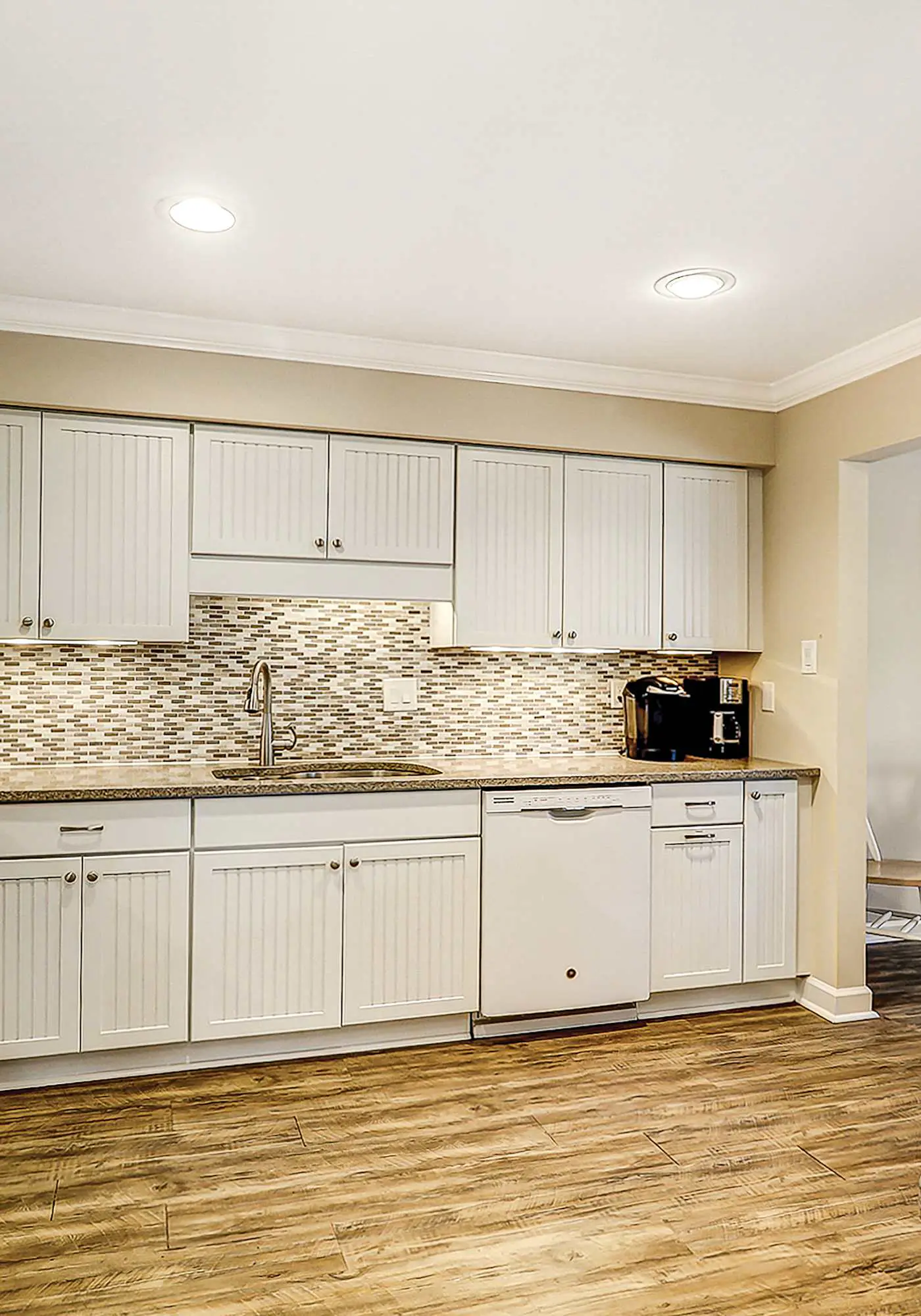 Relaxing First-Floor Condo | Spacious Deck + Remote Work Setup | Walk to Beach