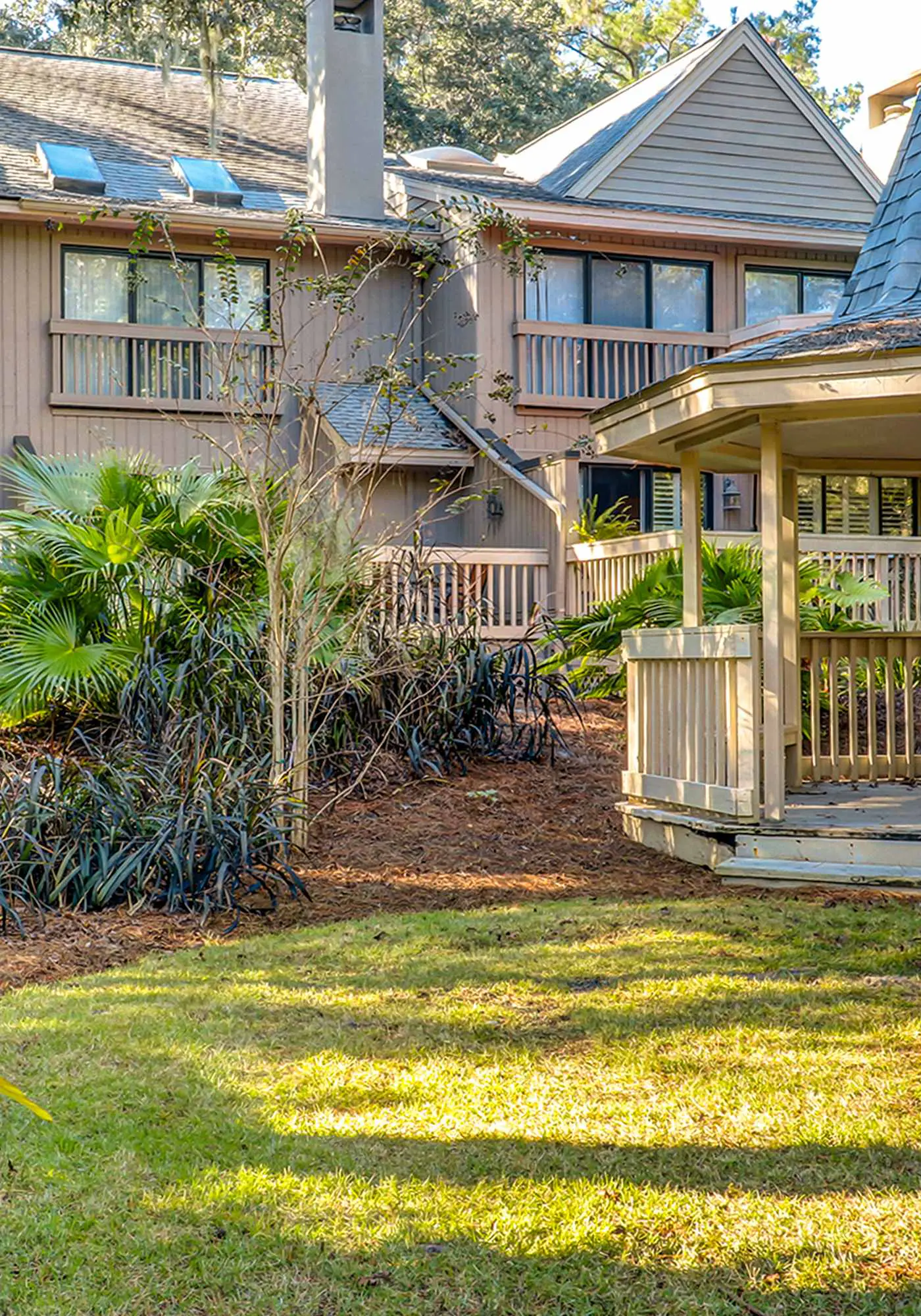 Relaxing First-Floor Condo | Spacious Deck + Remote Work Setup | Walk to Beach