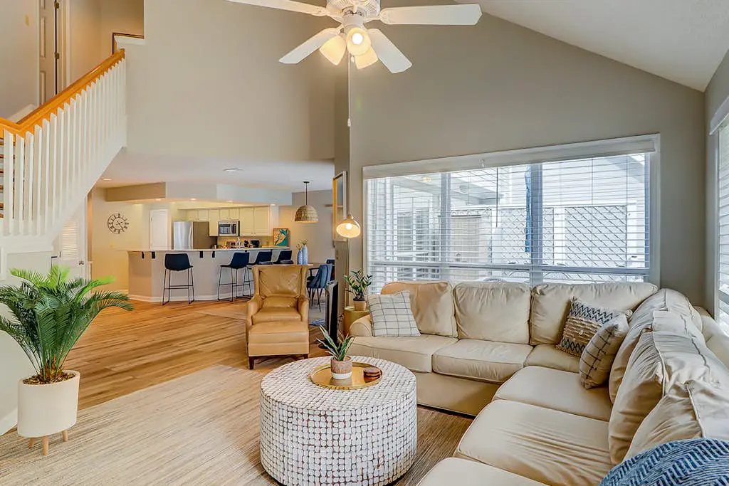Renovated Island Escape with Shared Pools, Easy Beach Access, Fast WiFi & Patio
