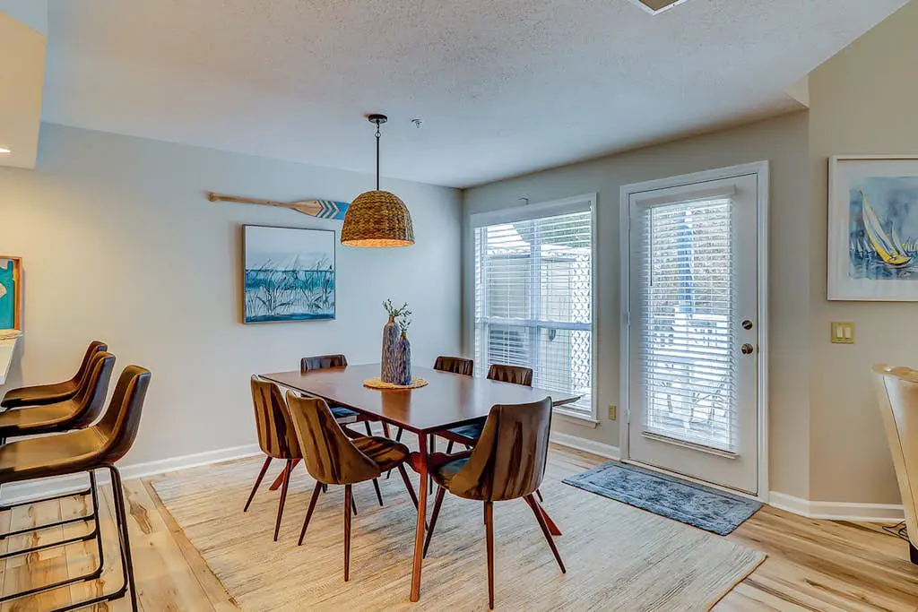 Renovated Island Escape with Shared Pools, Easy Beach Access, Fast WiFi & Patio