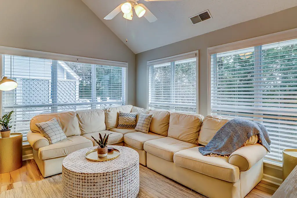 Renovated Island Escape with Shared Pools, Easy Beach Access, Fast WiFi & Patio