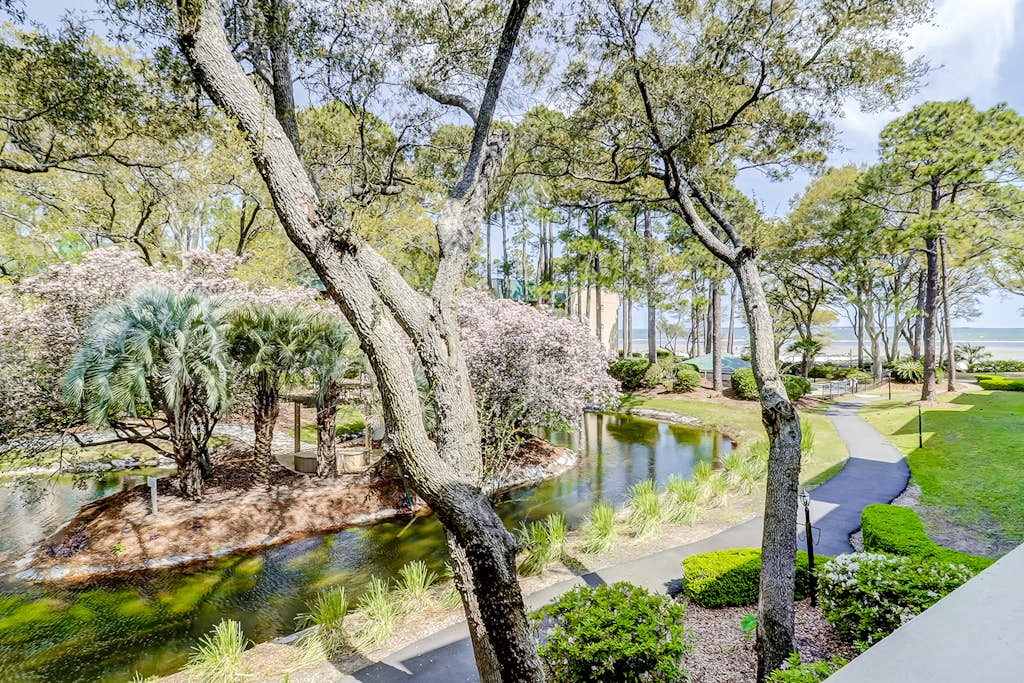 Oceanview condo at Port Royal with pools, tennis, & beach access