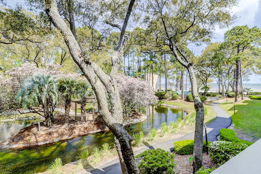 Oceanview condo at Port Royal with pools, tennis, & beach access