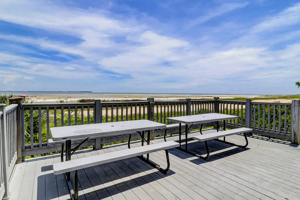 Oceanview condo at Port Royal with pools, tennis, & beach access