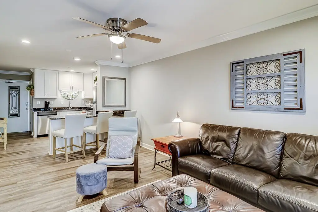 Oceanview condo at Port Royal with pools, tennis, & beach access