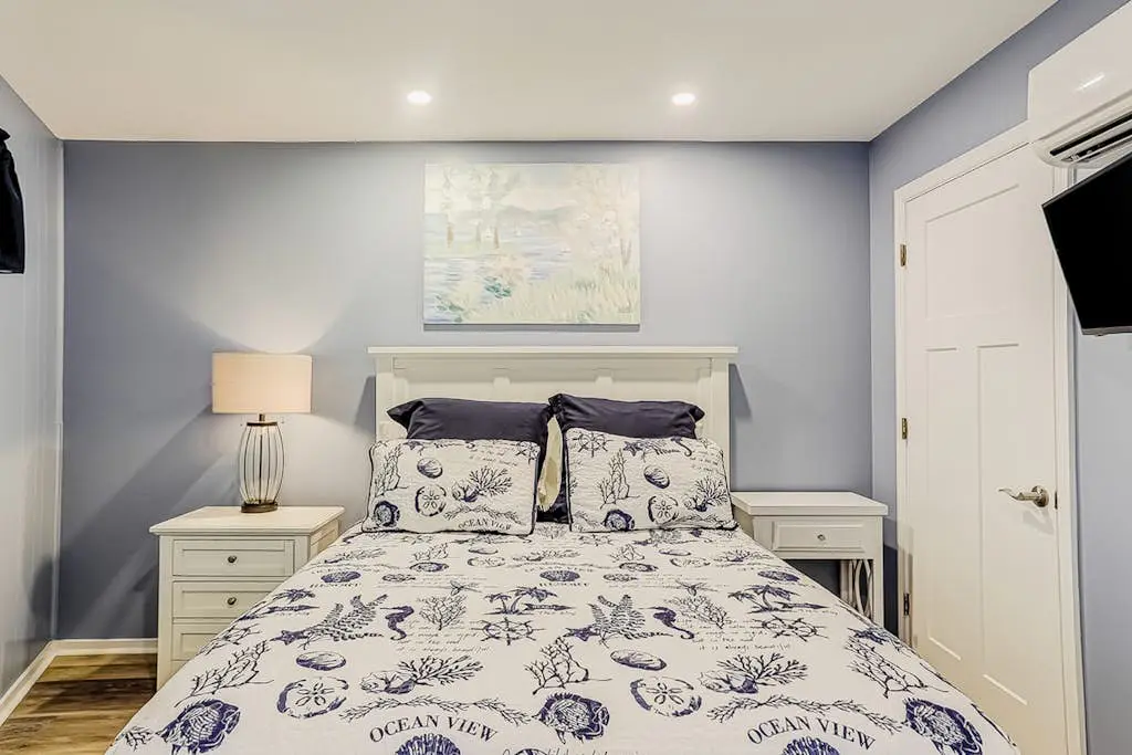 Oceanfront resort condo with WiFi, balcony, pool, grills, & beach access