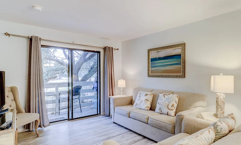 Coastal Condo with Pool, Hot Tub, Tennis, Fast WiFi, AC, & W/D - Near the Beach