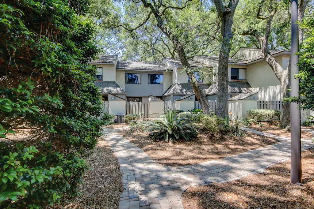 Snowbird/dog-friendly villa with WiFi, 2 patios, & grill + pool/ beach access