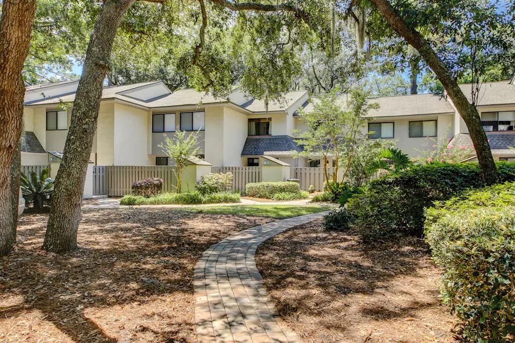Snowbird/dog-friendly villa with WiFi, 2 patios, & grill + pool/ beach access