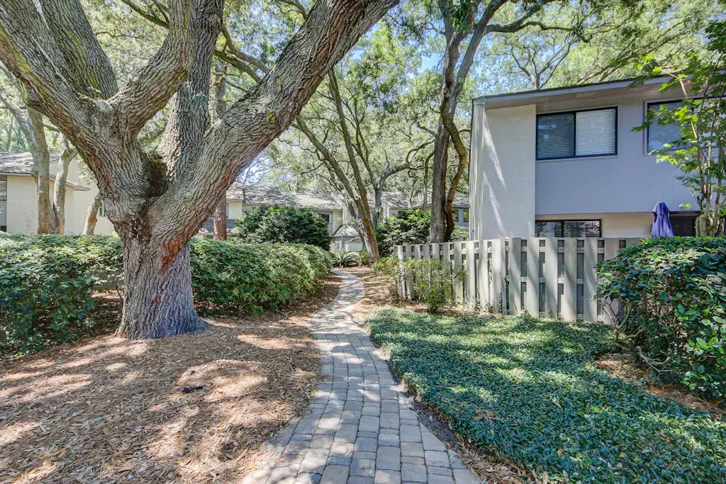 Snowbird/dog-friendly villa with WiFi, 2 patios, & grill + pool/ beach access
