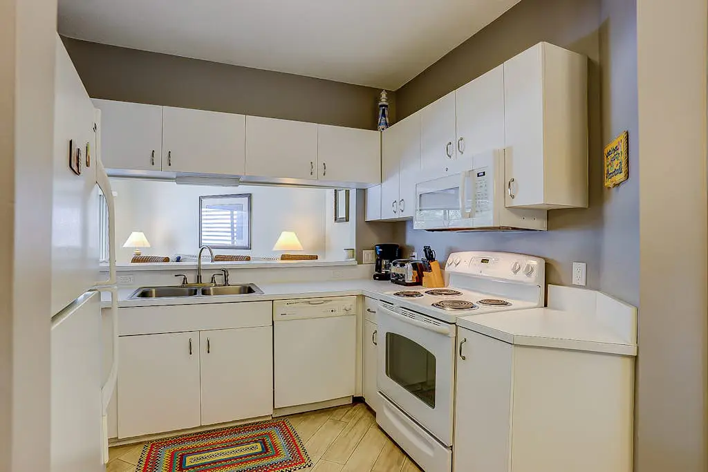 Dog-friendly island escape near the beach with pool, water view & WiFi