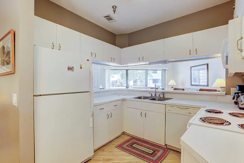 Dog-friendly island escape near the beach with pool, water view & WiFi