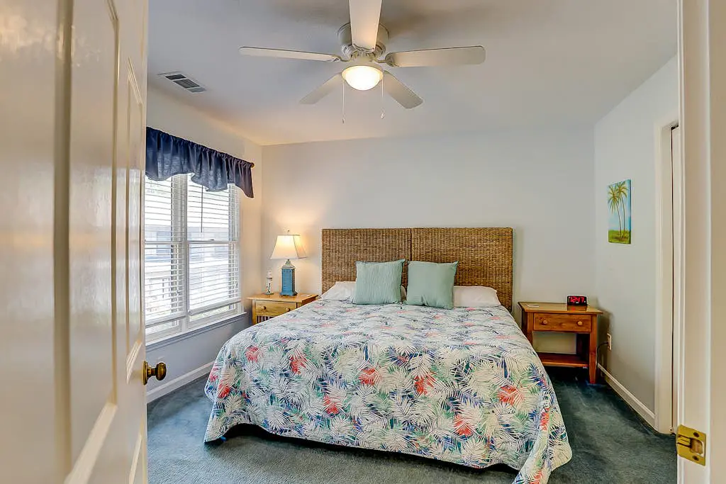 Dog-friendly island escape near the beach with pool, water view & WiFi
