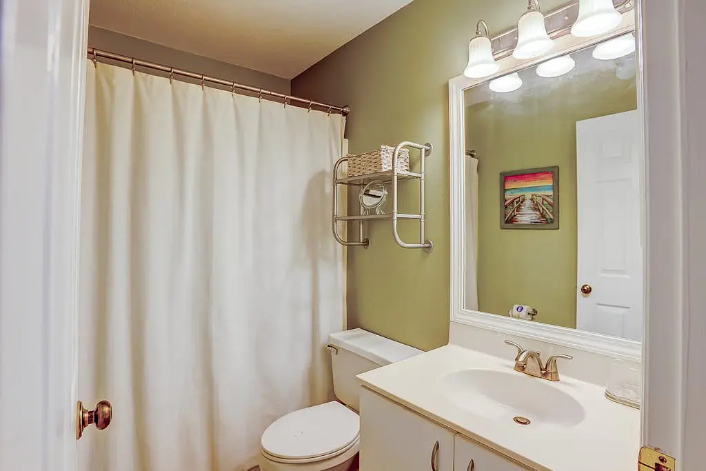 Dog-friendly island escape near the beach with pool, water view & WiFi
