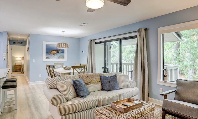 Lush villa with on-site pool, WiFi, private washer/dryer & central AC