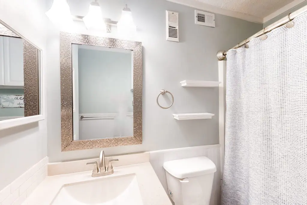 Hilton Head Resort condo with AC, pool, hot tub, tennis - near beach & golf