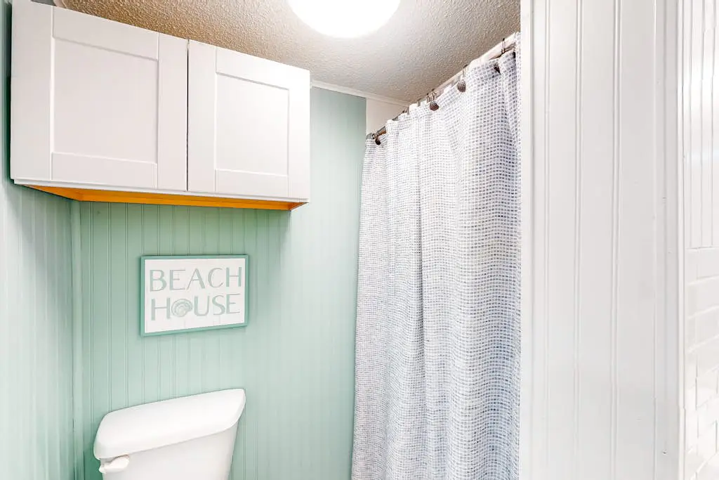 Hilton Head Resort condo with AC, pool, hot tub, tennis - near beach & golf