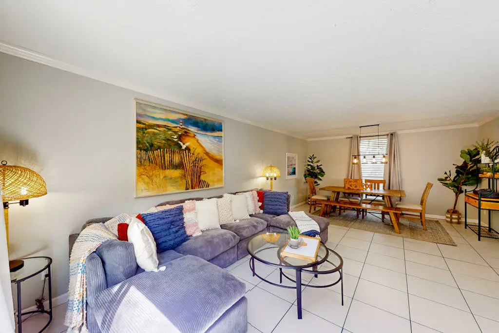 Hilton Head Island condo with water-view patio, pool, & easy beach access