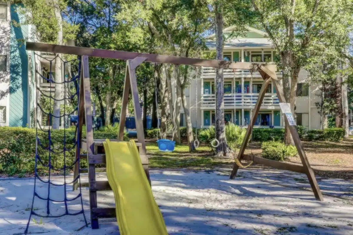 Inviting Coastal Villa/Short Walk to the Beach