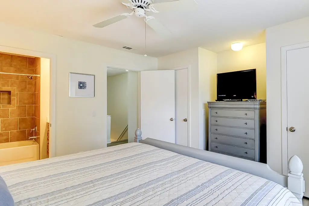 Ideally located island gem with an outdoor pool