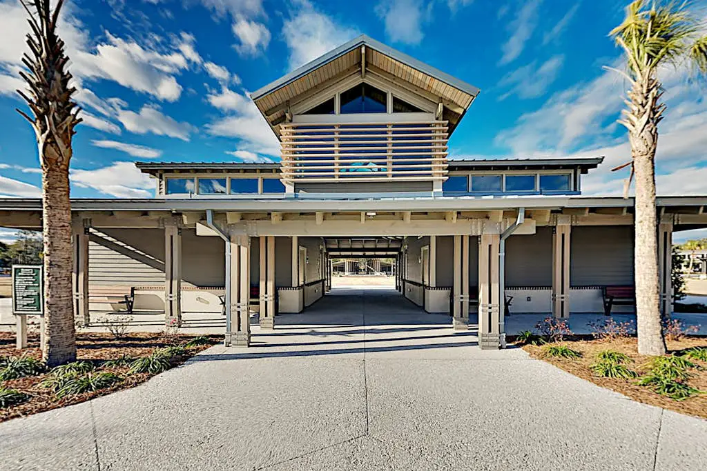 Ideally located island gem with an outdoor pool