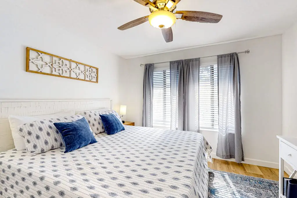 Vibrant condo with tennis courts, pool, W/D, gas grill, balcony, & playground
