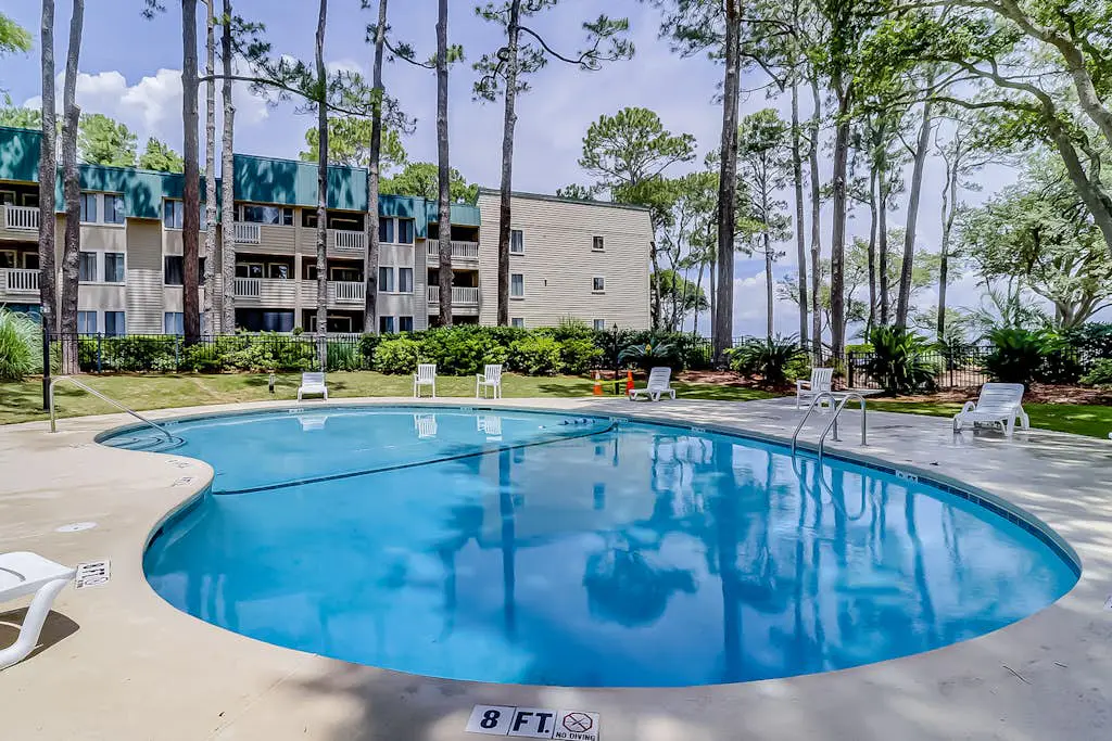 Vibrant condo with tennis courts, pool, W/D, gas grill, balcony, & playground