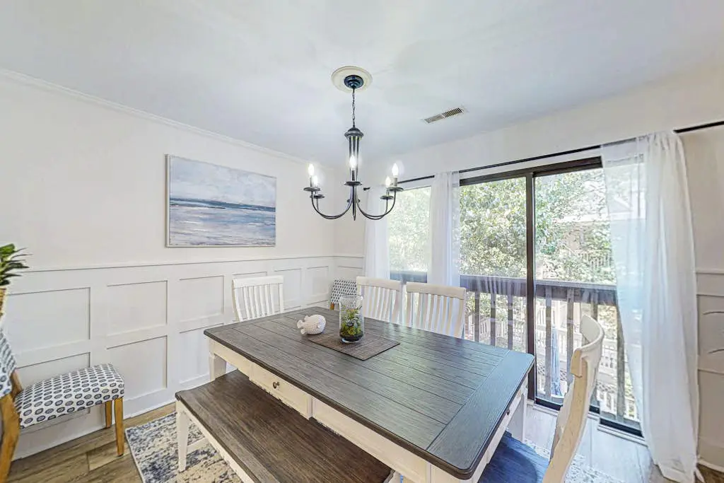 Coastal resort condo with pool, tennis courts, beach access, golf, new deck