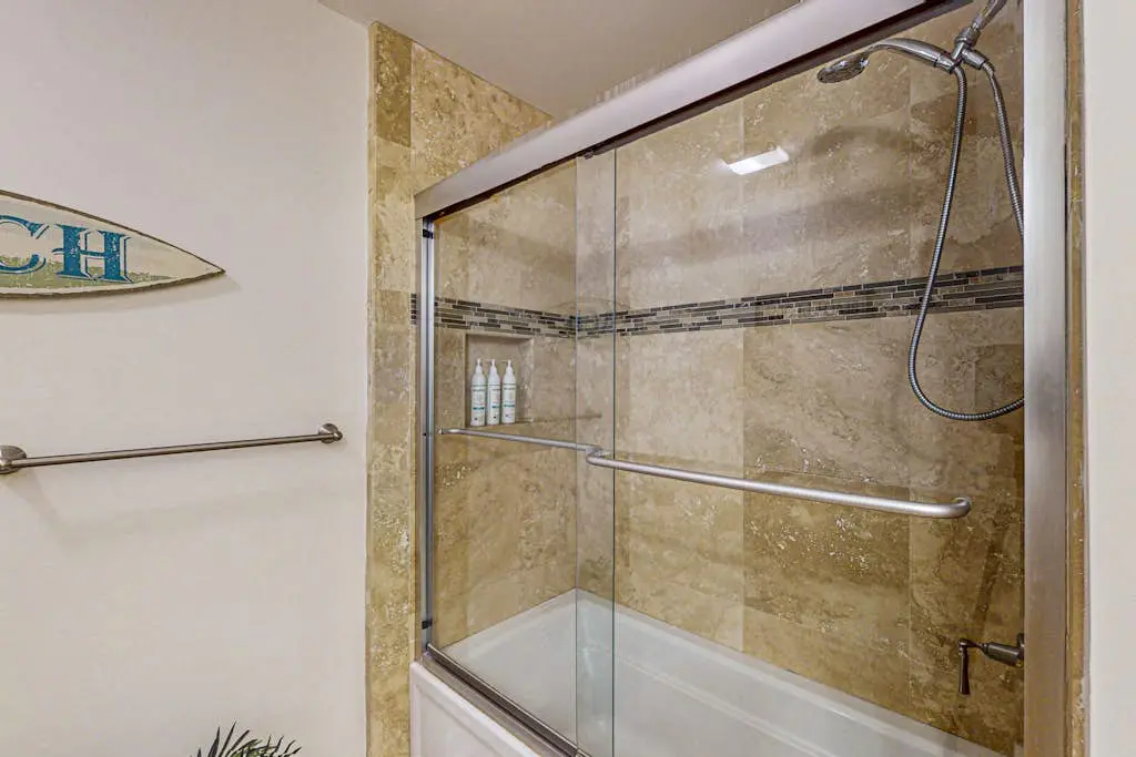 Coastal resort condo with pool, tennis courts, beach access, golf, new deck