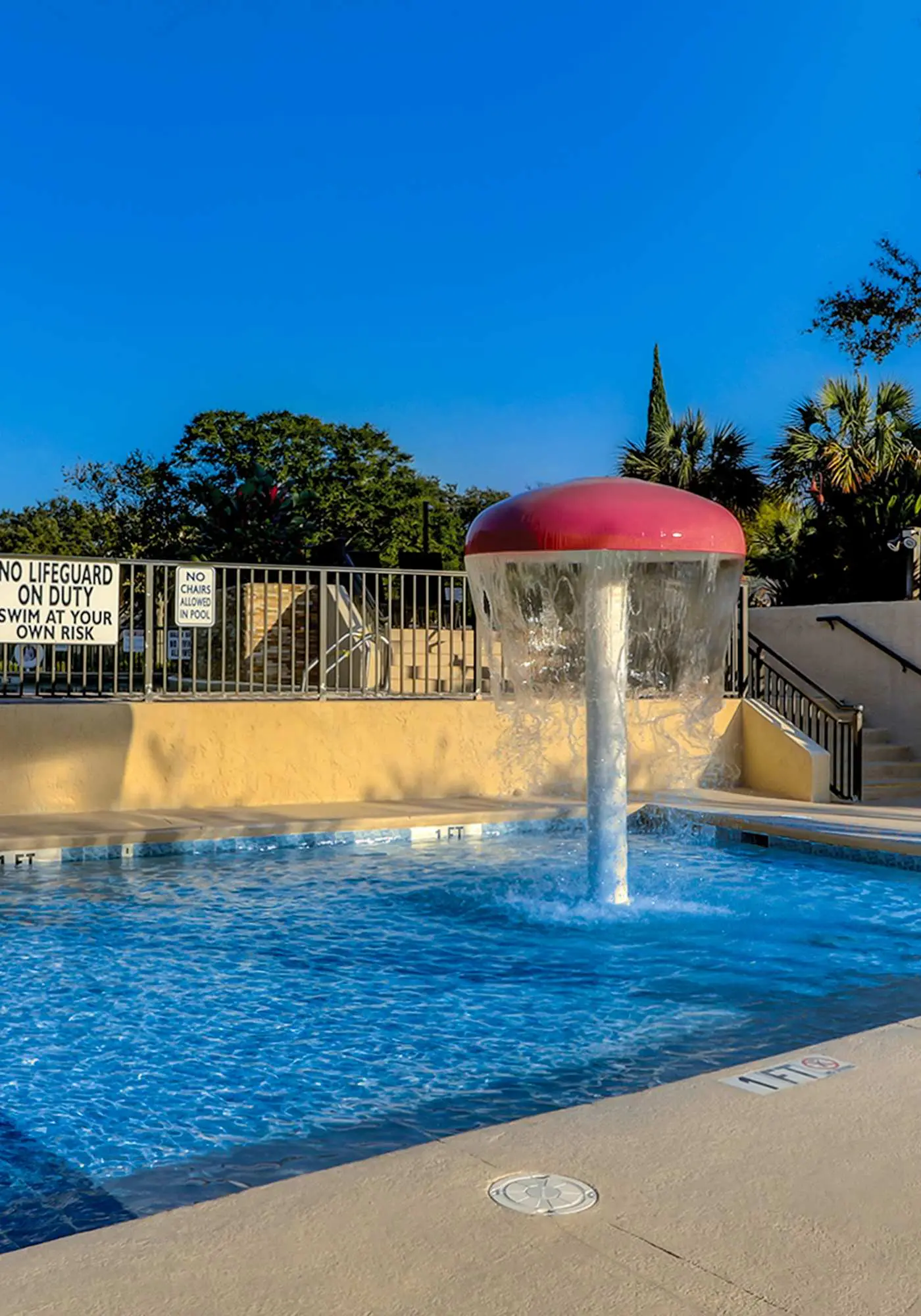 Top-floor condo with ocean views, on-site pools, beach access, & sports courts