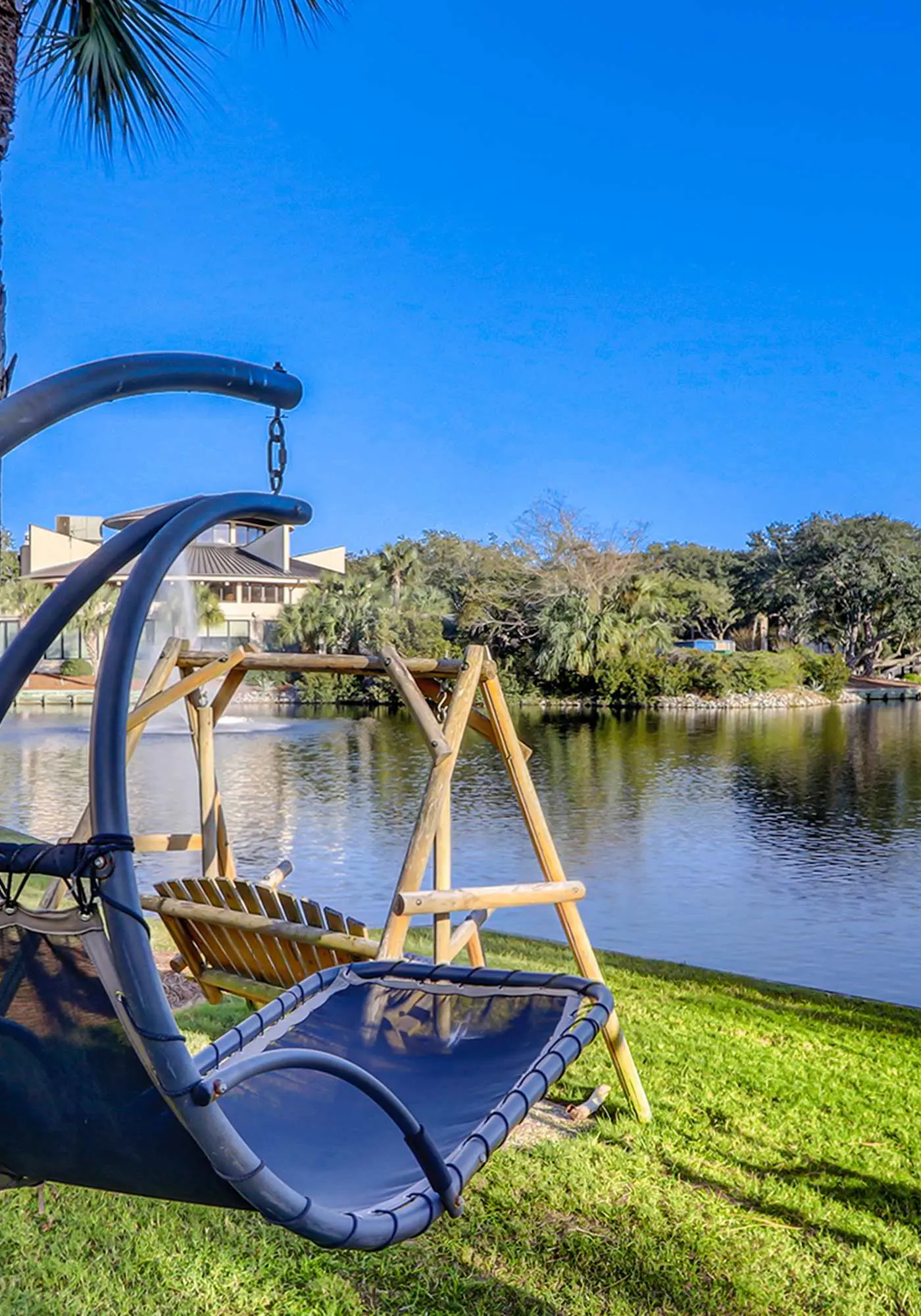 Top-floor condo with ocean views, on-site pools, beach access, & sports courts