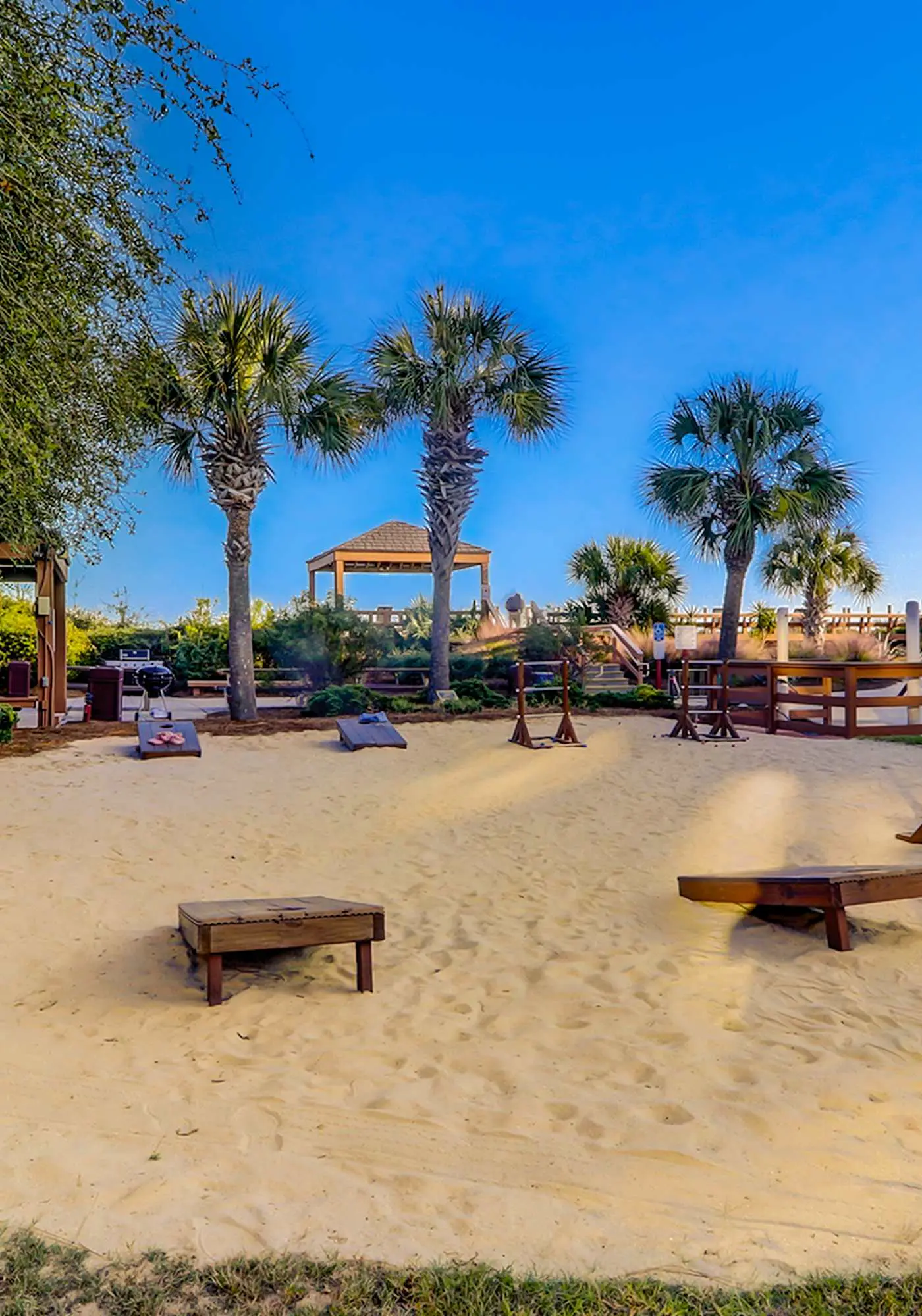 Top-floor condo with ocean views, on-site pools, beach access, & sports courts