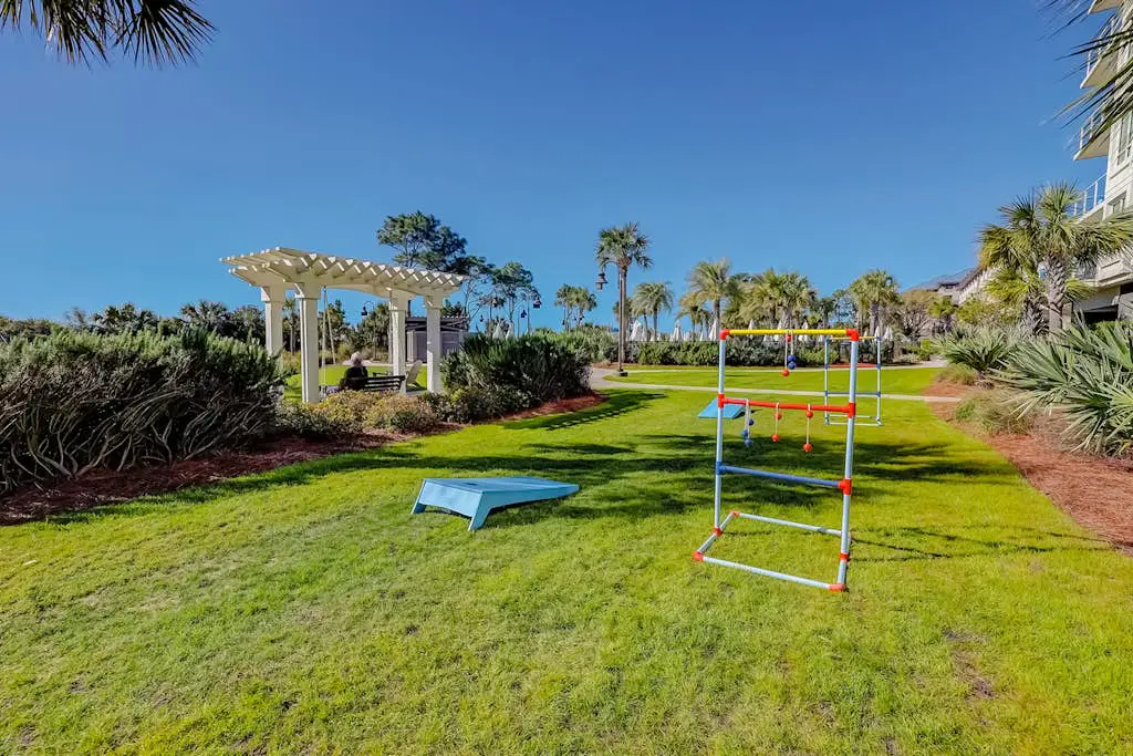 Modern condo with water views, central air-conditioning, shared pool, & hot tub