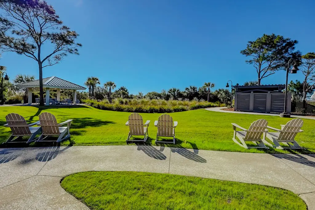 Modern condo with water views, central air-conditioning, shared pool, & hot tub