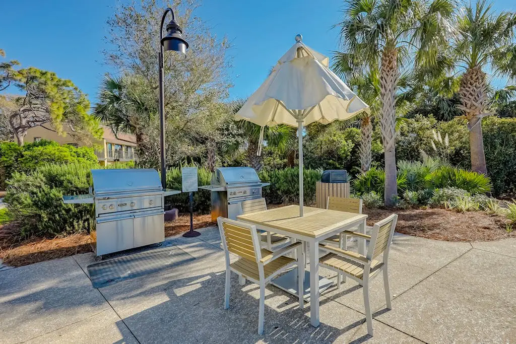 Modern condo with water views, central air-conditioning, shared pool, & hot tub
