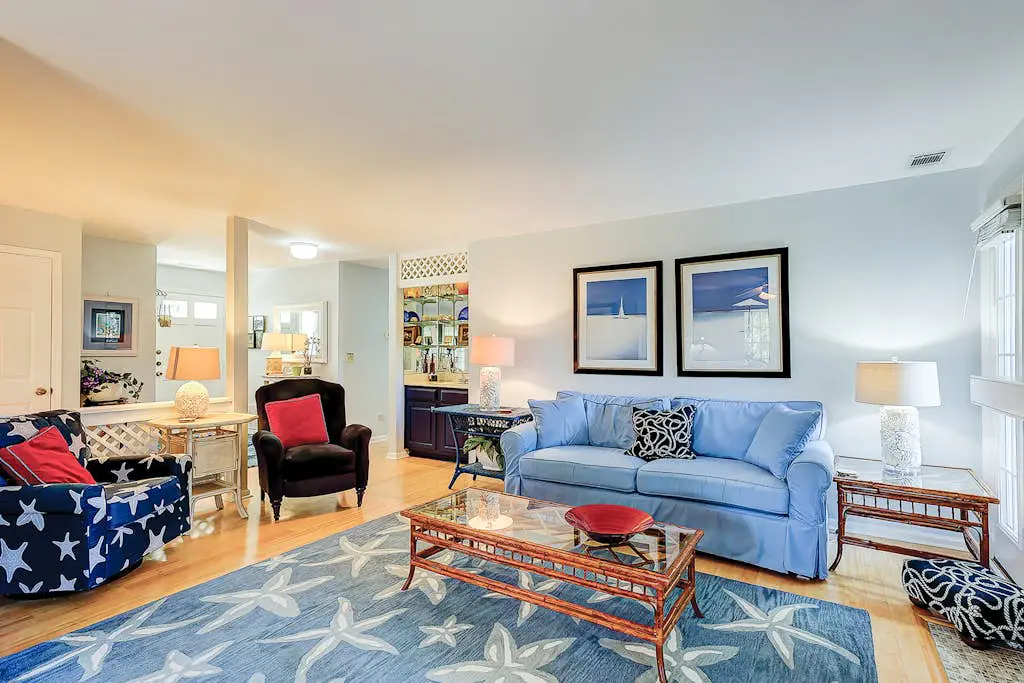 Coastal condo with private patio and lagoon view, golf, pool, tennis court & W/D