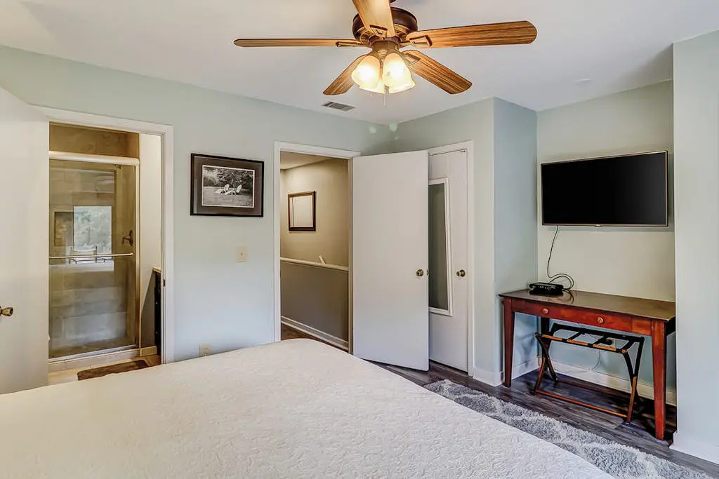 Well-appointed home with path to the beach, pool, private washer/dryer & AC