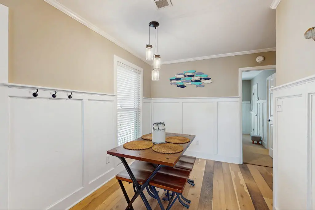 Beautiful condo with full kitchen, free wifi and golf course views