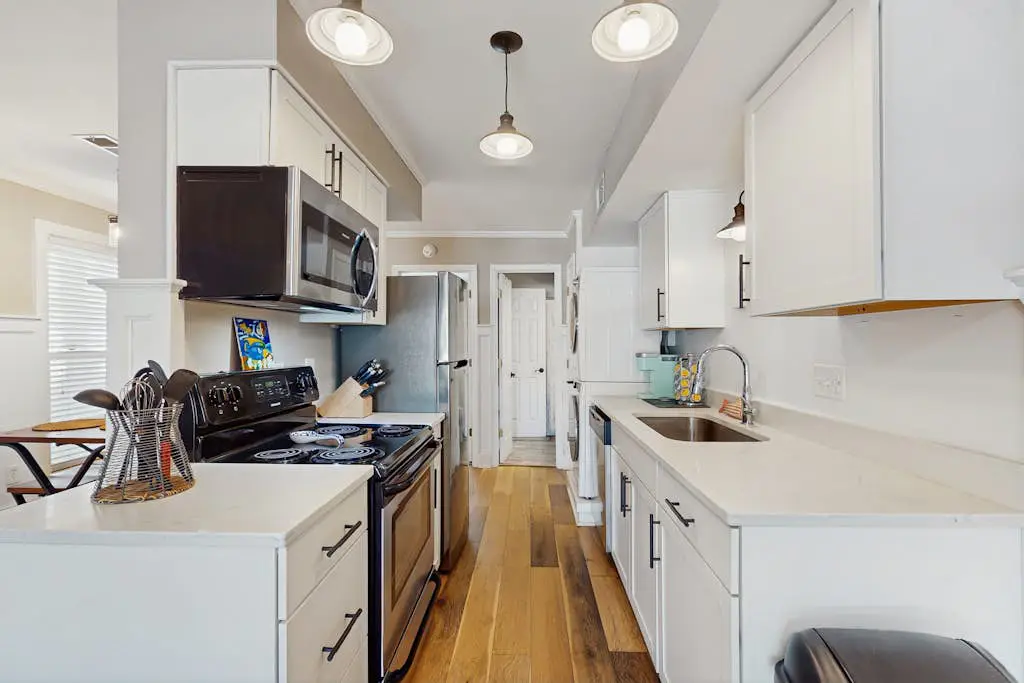 Beautiful condo with full kitchen, free wifi and golf course views