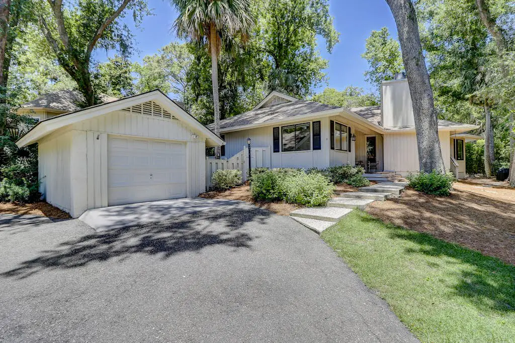 Cozy dog-friendly home with free WiFi & private pool for a relaxing stay